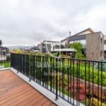 Прекрасна самостоятелна къща в затворен комплекс - 0