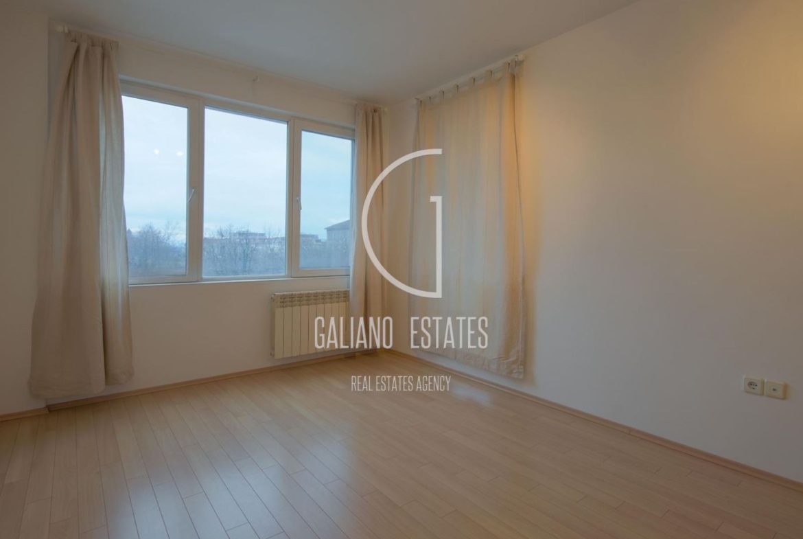 Galiano Estates ви представя тристаен просторен, луксозeн апартамент, намиращ се в близост до Витоша - 0
