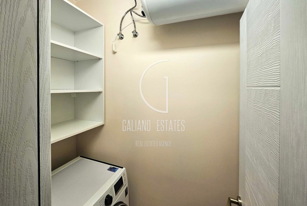 Луксозен двустаен апартамент с гараж до метростанция в ж.к. Дружба 2 - 0