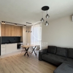 Просторен двустаен апартамент в кв. Обеля 2 - 0