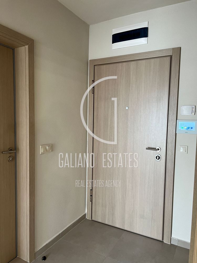 Просторен двустаен апартамент в кв. Обеля 2 - 0