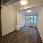 Офис в идеален Център - 0