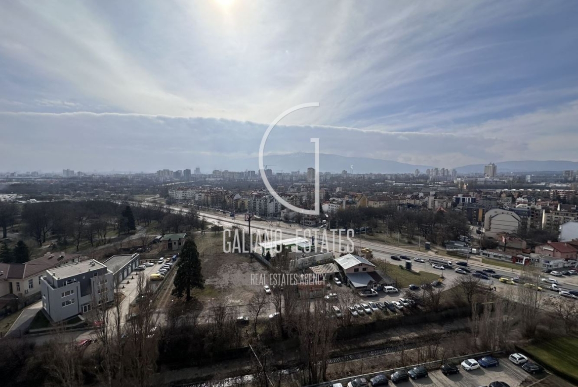 Продава 3-стаен град София, Толстой - 0