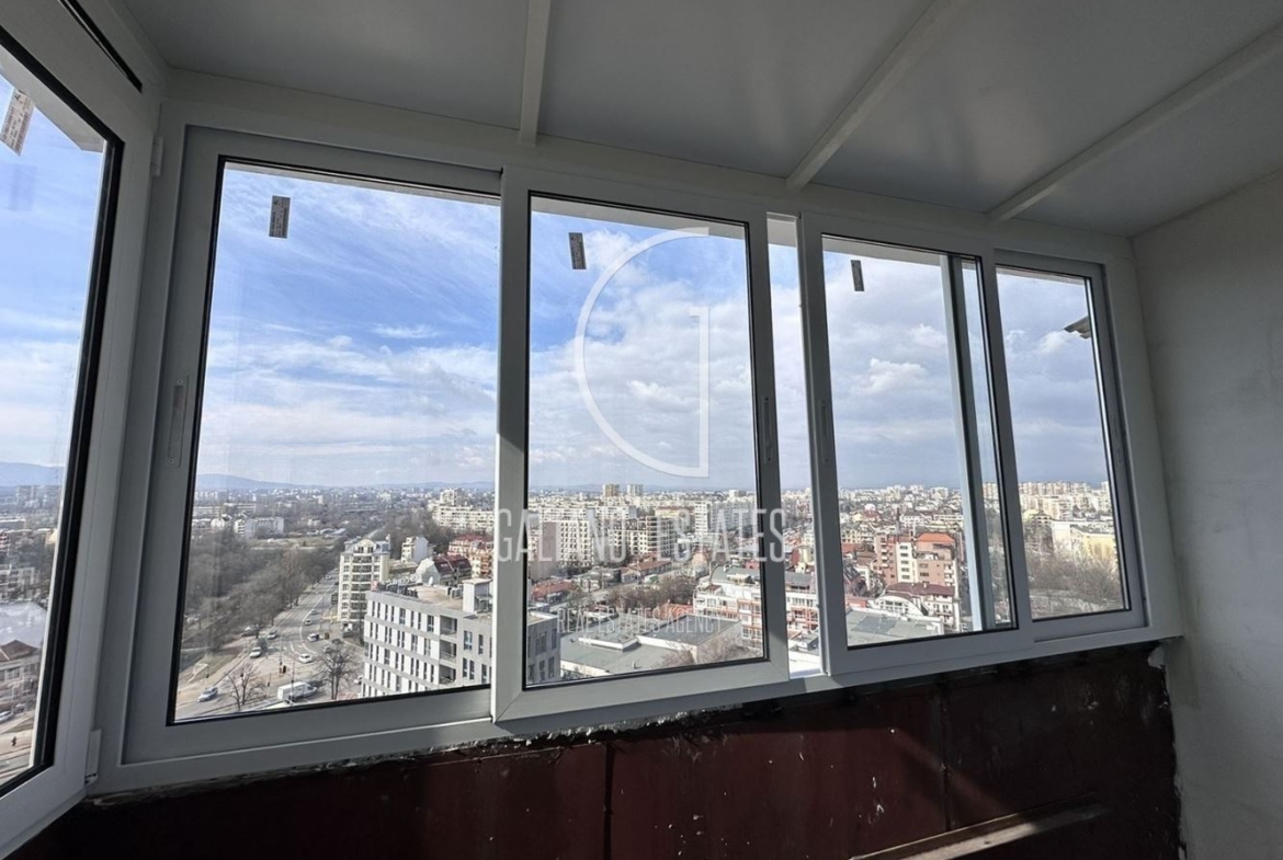 Продава 3-стаен град София, Толстой - 0