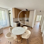 Чудесен тристаен апартамент в кв. Витоша - 0