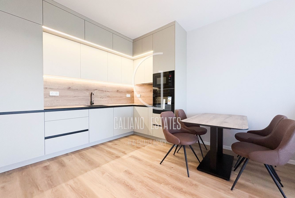 Елегантен двустаен апартамент в нова сграда - 0