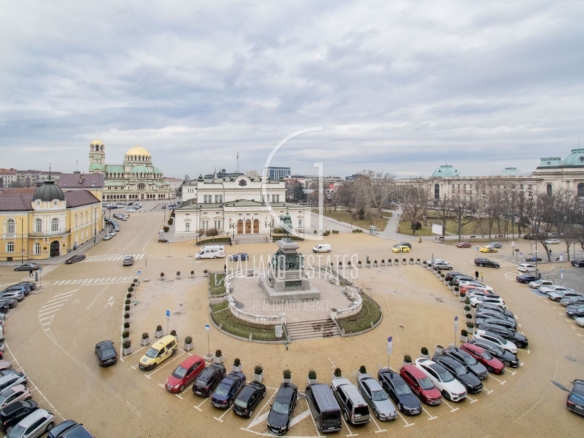 Аристократичен имот на пл.Народно събрание - 0