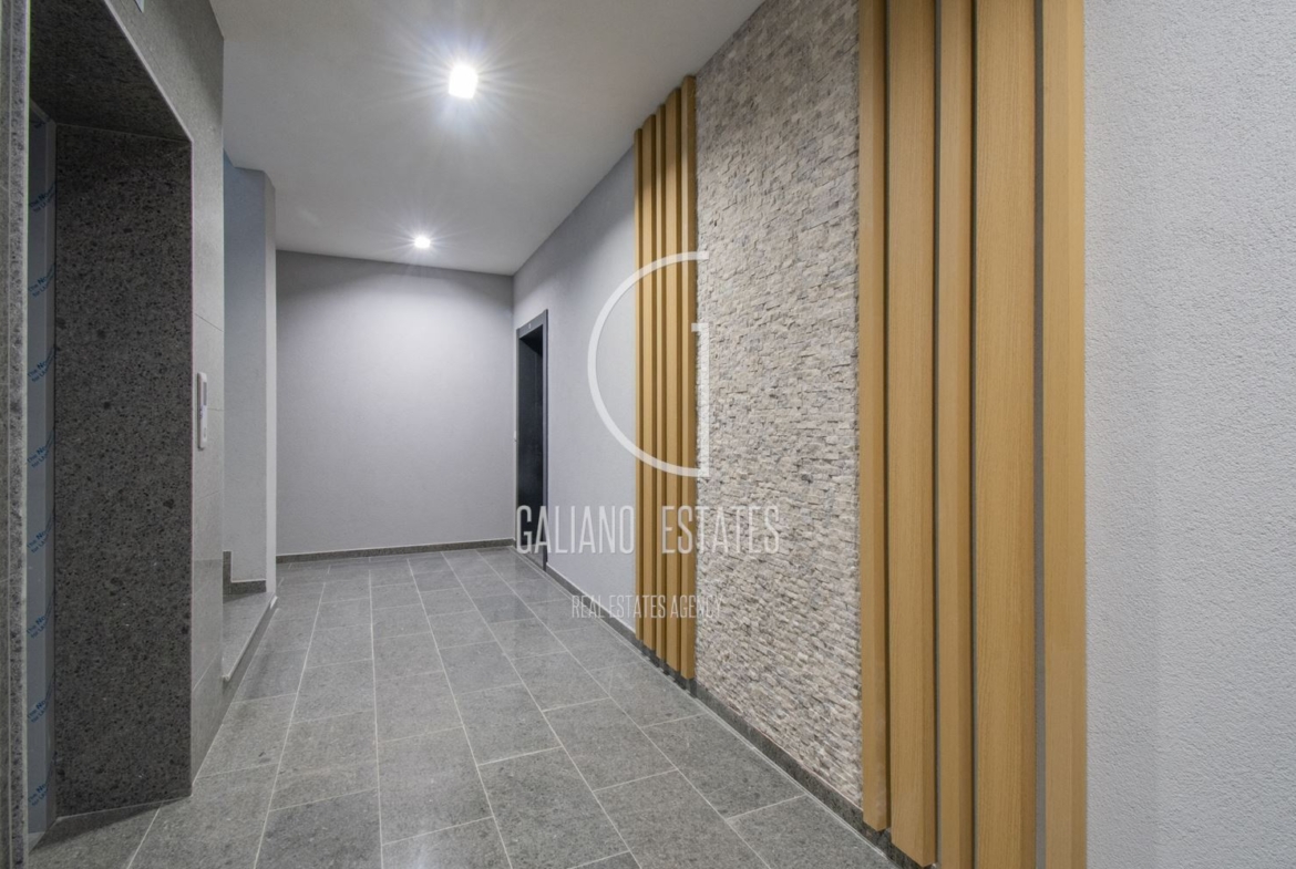 Елегантен двустаен апартамент в нова сграда - 0