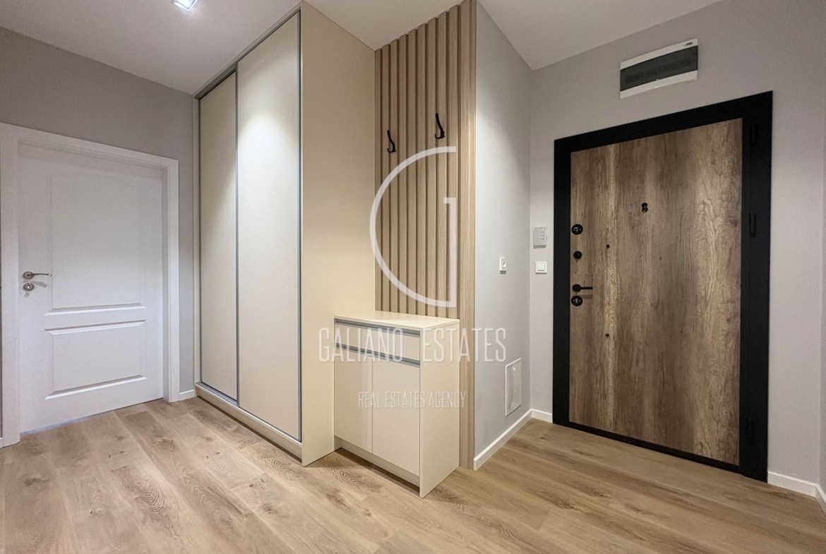 Елегантен двустаен апартамент в нова сграда - 0