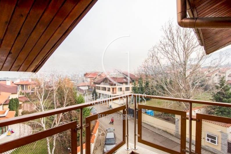 Тристаен апартамент в полите на Витоша - 0