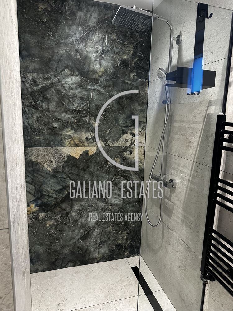 Светъл тристаен апартамент в Център - 0