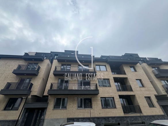 Четиристаен апартамент в кв. Кръстова вада - 0