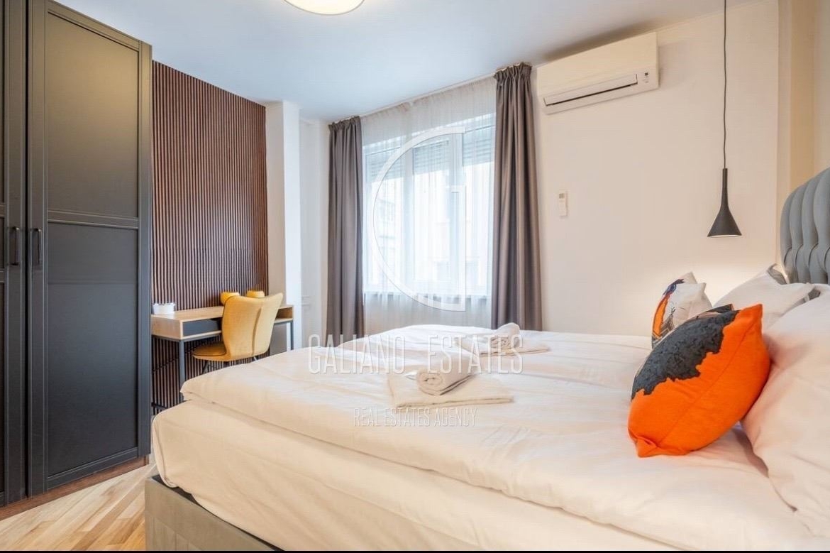 Бутиков луксозен апартамент в идеален Център-0 Бутиков луксозен апартамент в идеален Център - 0