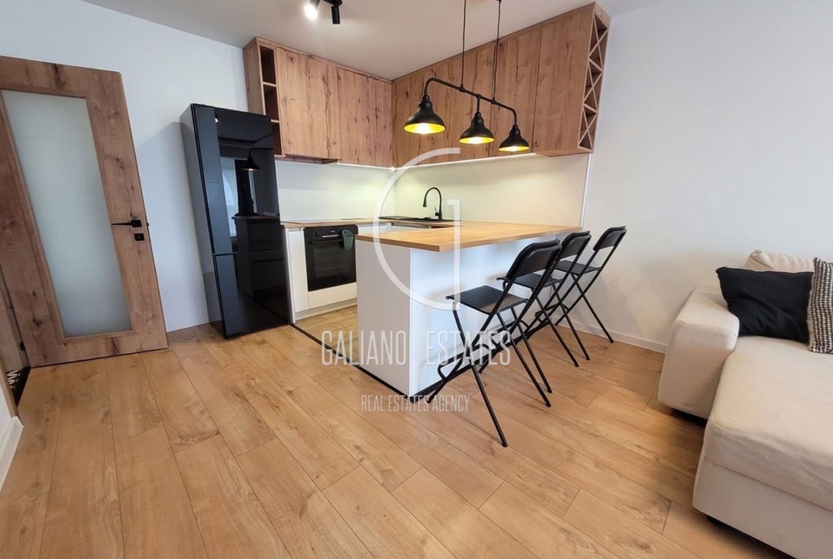 Тристаен апартамент в кв. Обеля 1 - 0