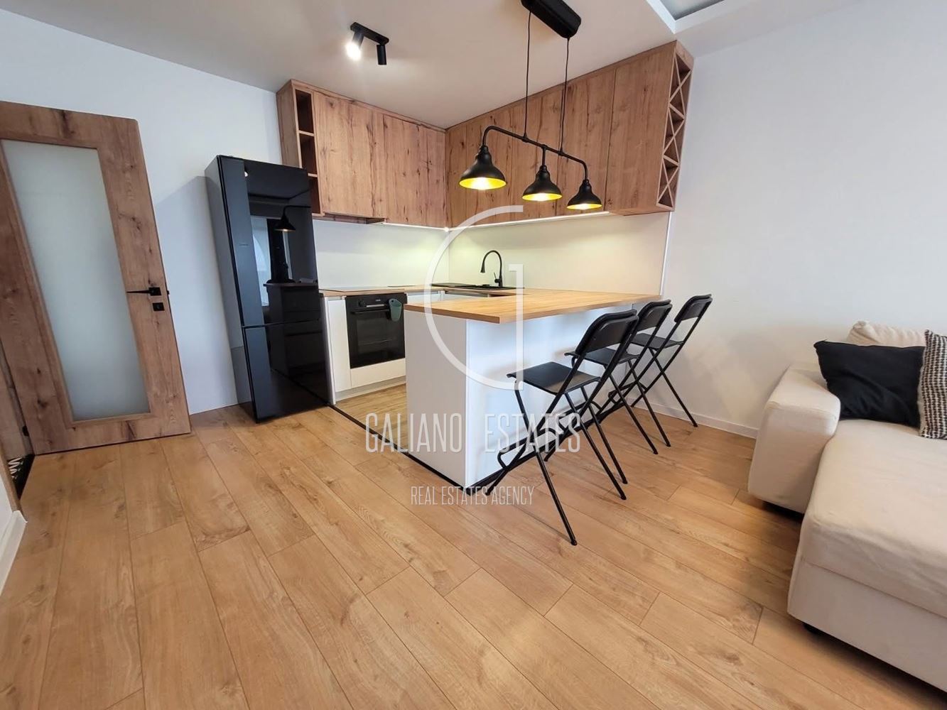 Тристаен апартамент в кв. Обеля 1 - 0