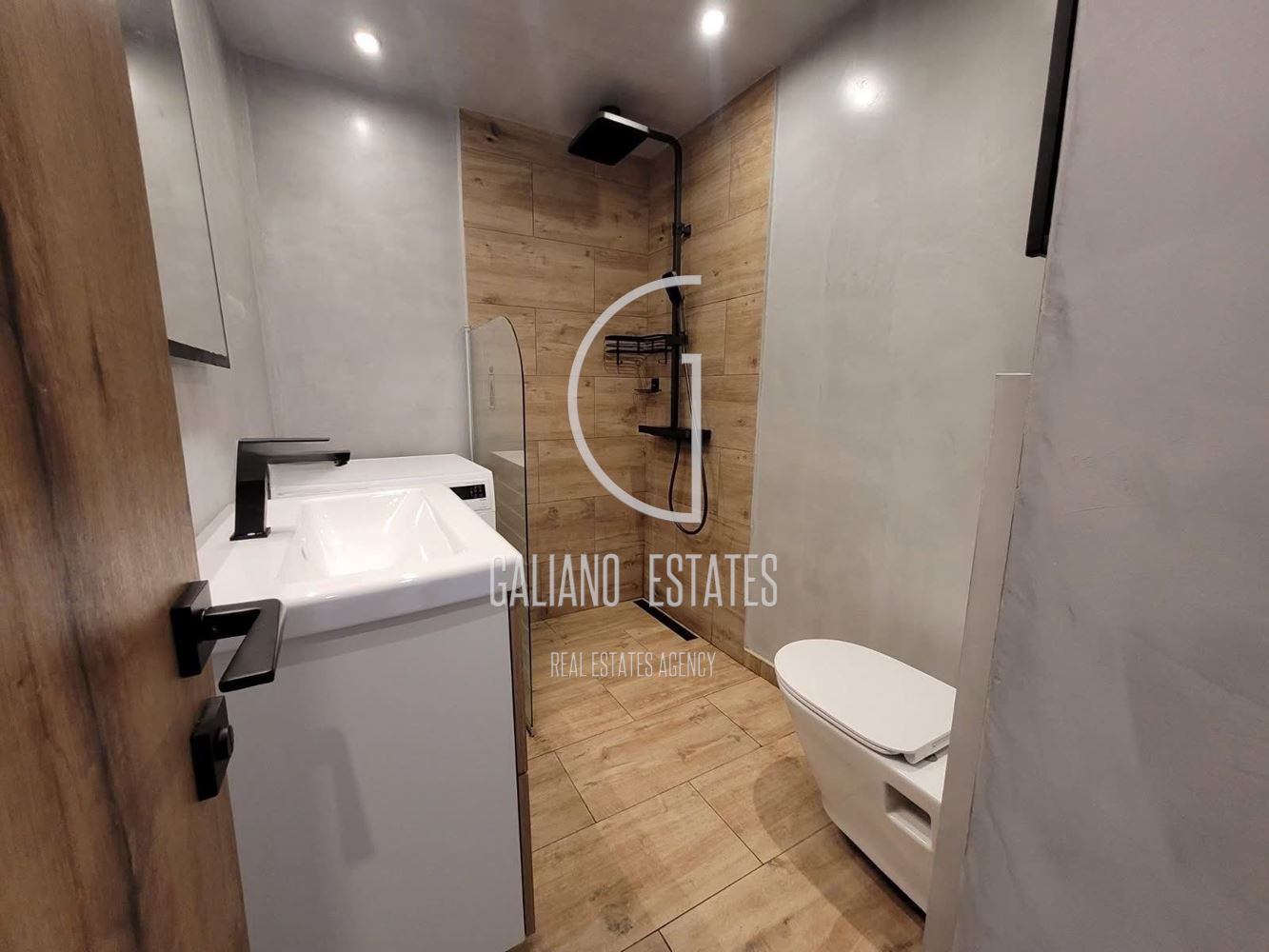 Тристаен апартамент в кв. Обеля 1 - 0