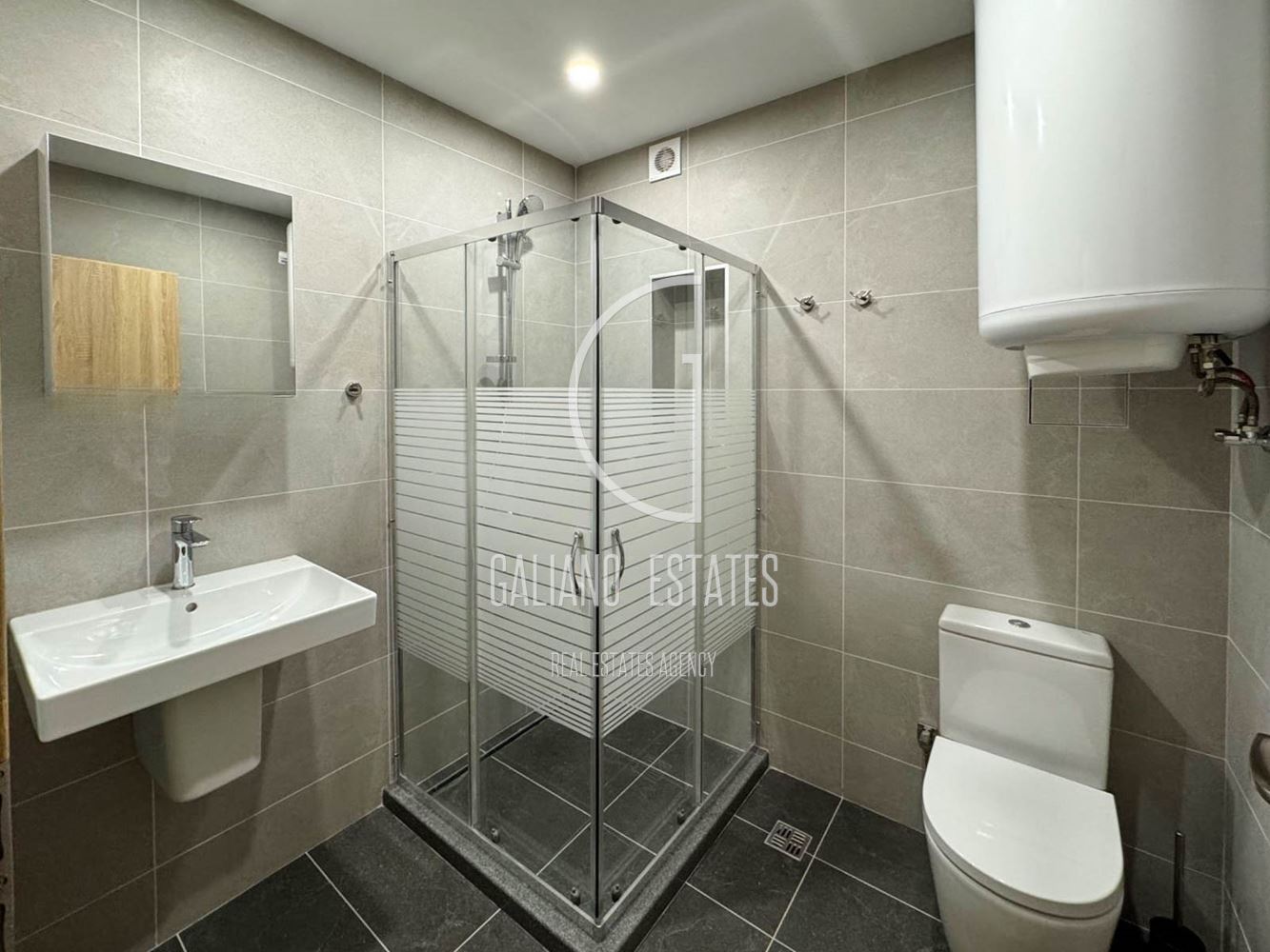 Нов тристаен апартамент в кв. Зона Б-5-3 - 0