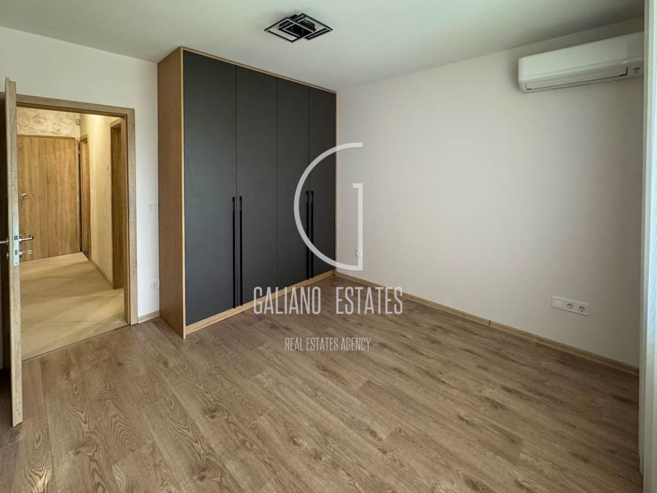 Нов тристаен апартамент в кв. Зона Б-5-3 - 0