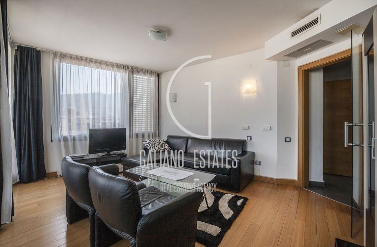 Слънчев апартамент до МОЛ Парадайс - 0