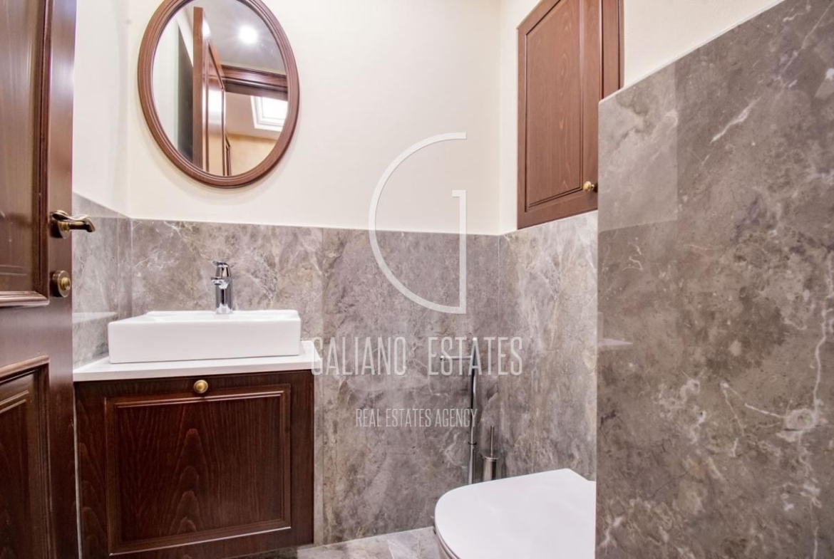 Елегантен апартамент в нова сграда - 0