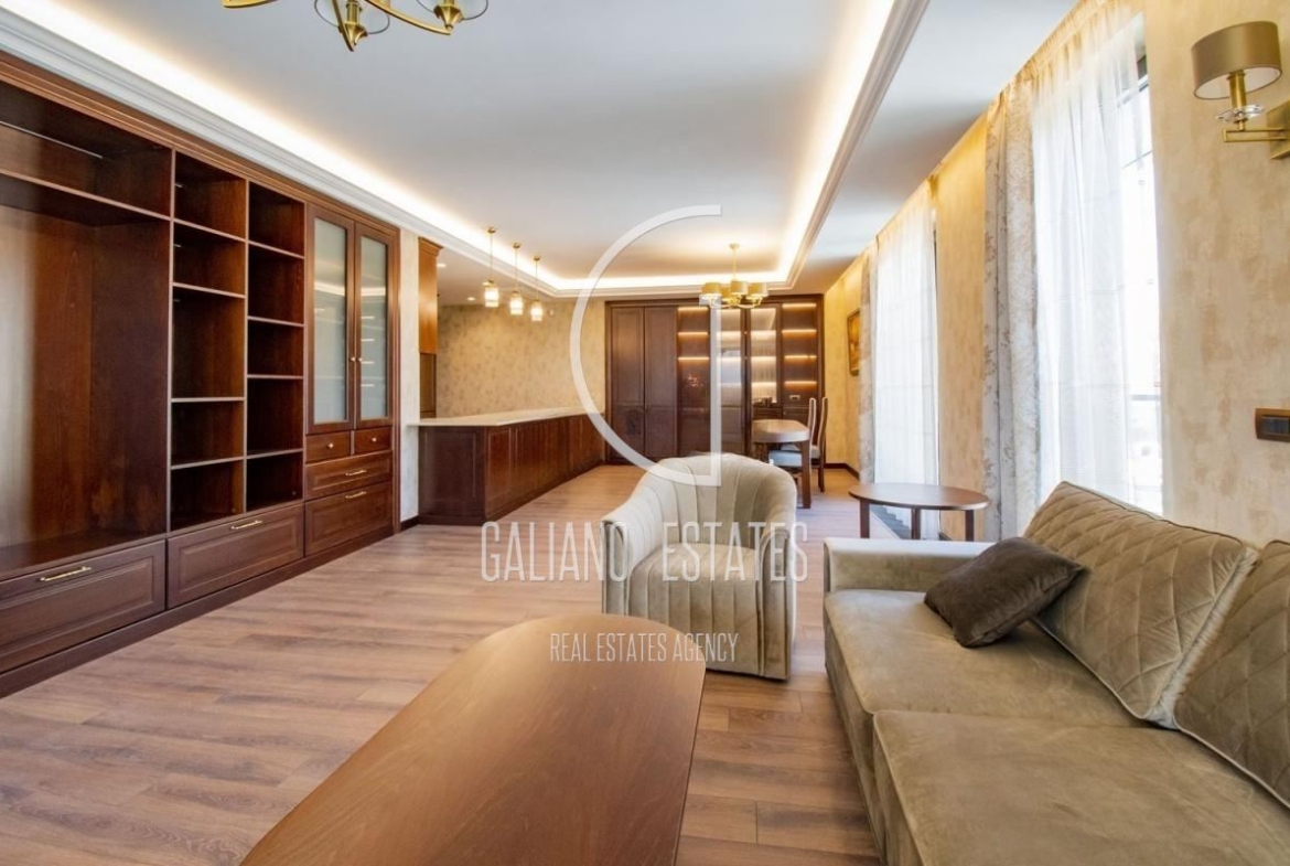 Елегантен апартамент в нова сграда - 0