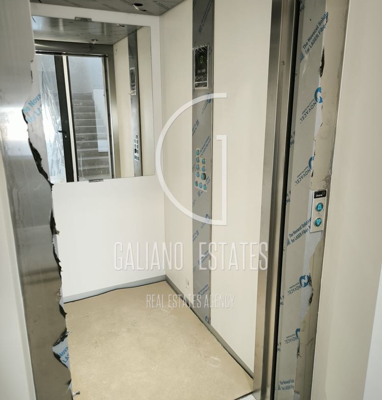 Просторен и слънчев тристаен апартмент в кв. Малинова долина - 0