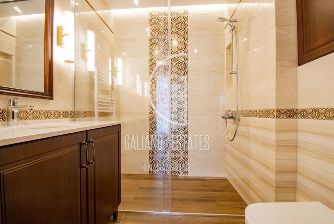 Елегантен апартамент в нова сграда - 0