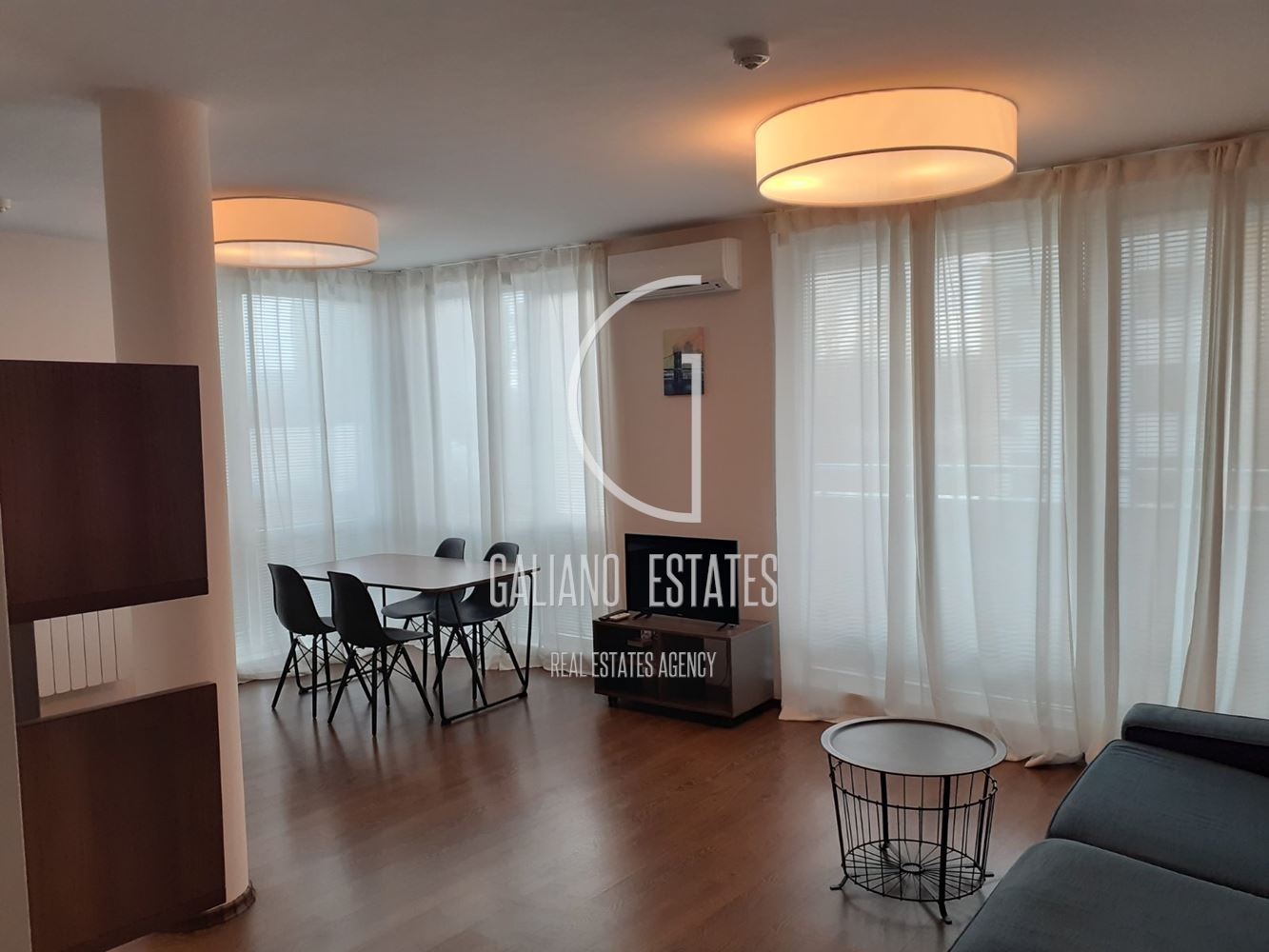 Уютен тристаен апартамент до УНСС - 0