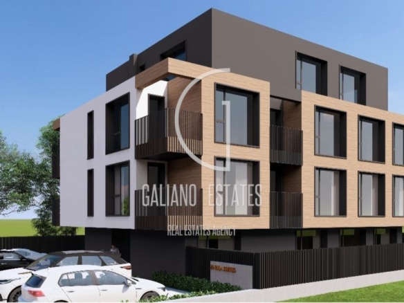 Двустаен апартамент с двор в кв. Обеля - 0