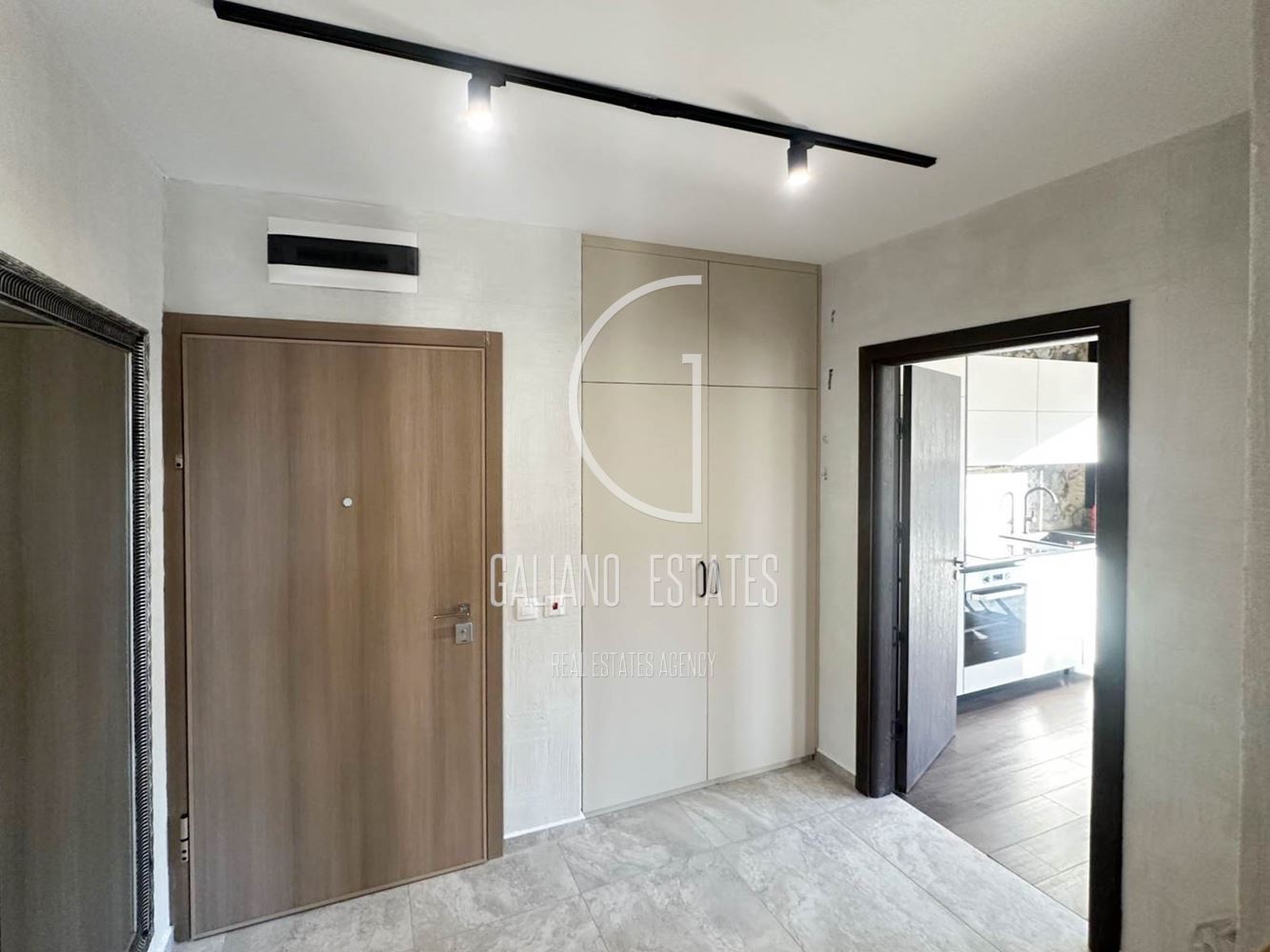 Луксозен тристаен апартамент в затворен комплекс във в.з. Малинова долина-0 Луксозен тристаен апартамент в затворен комплекс във в.з. Малинова долина - 0