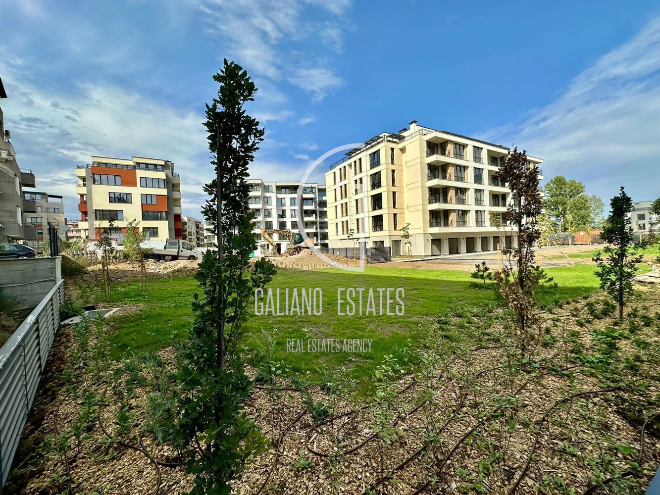 Просторен и слънчев тристаен апартмент в кв. Малинова долина - 0