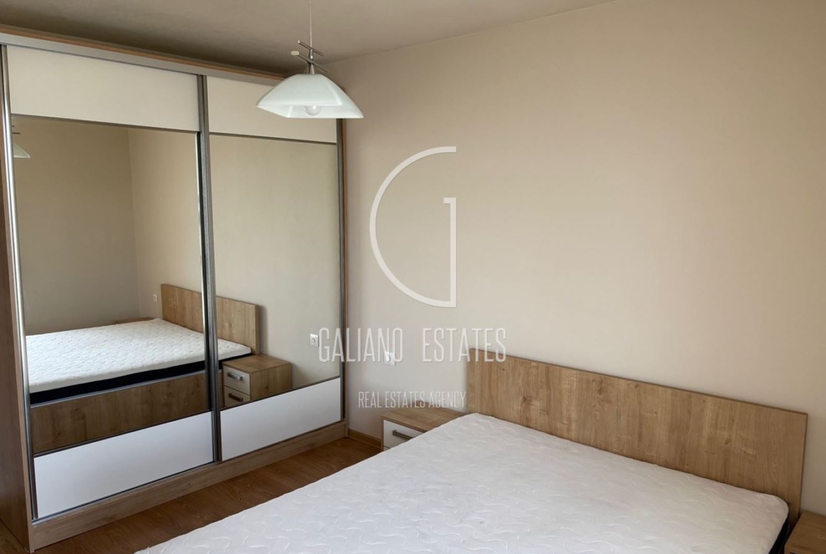 Двустаен апартамент в кв. Обеля - 0