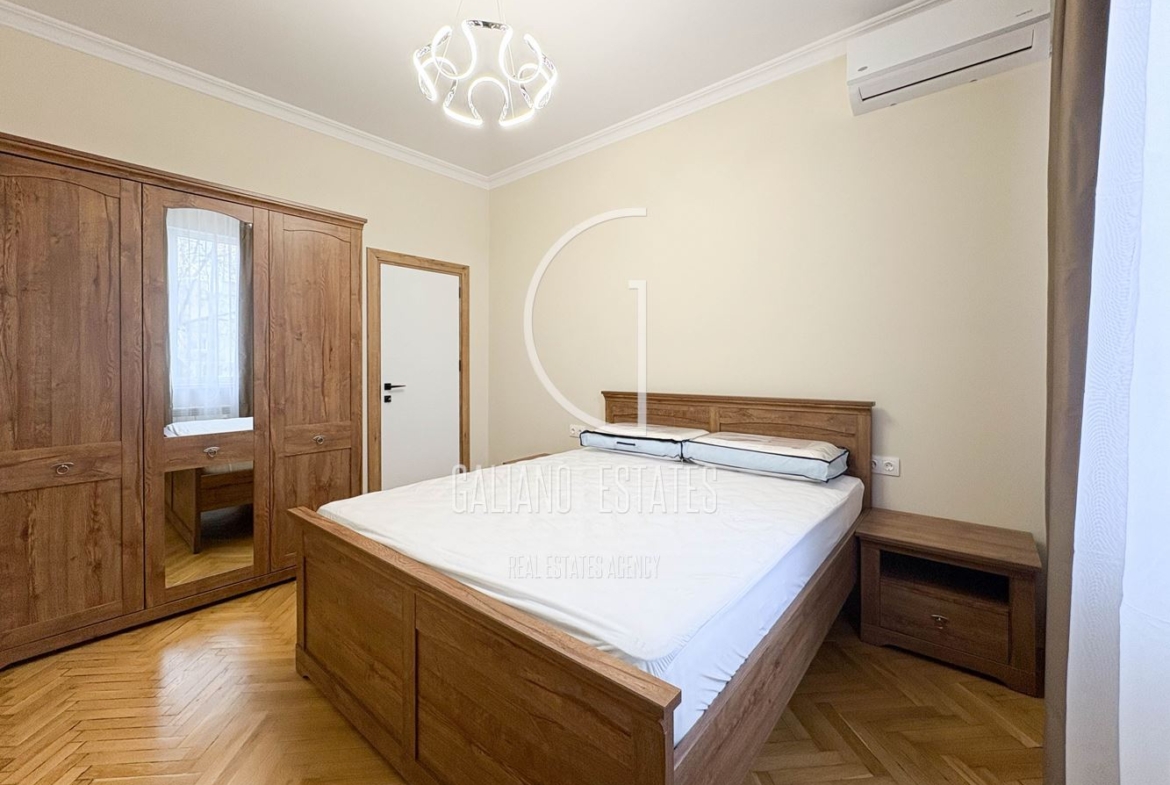 Напълно реновиран апартамент до НДК - 0