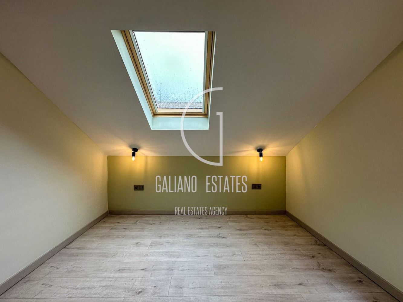 Четиристаен апартамент в кв. Изток-0 Четиристаен апартамент в кв. Изток - 0