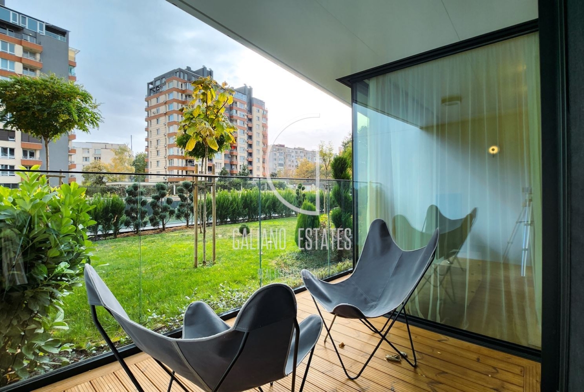 Уютен, модерен апартамент в луксозна сграда - 0