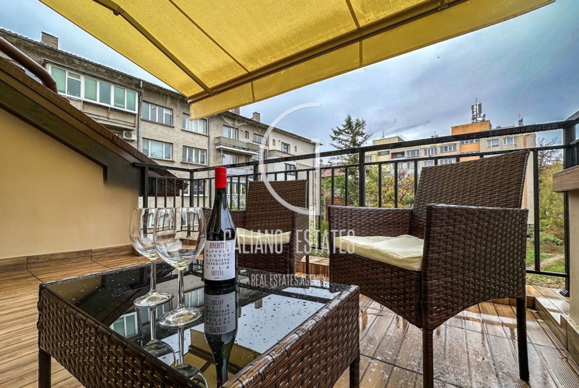 Четиристаен апартамент в кв. Изток - 0