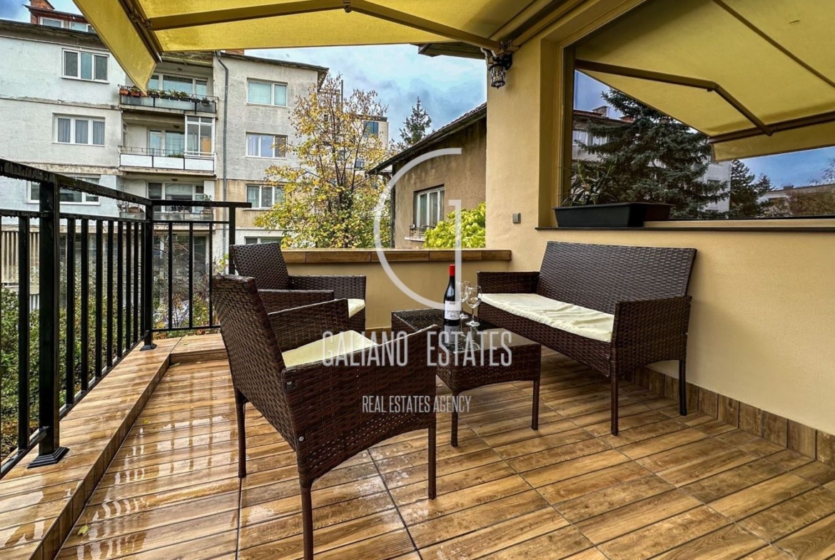 Четиристаен апартамент в кв. Изток - 0