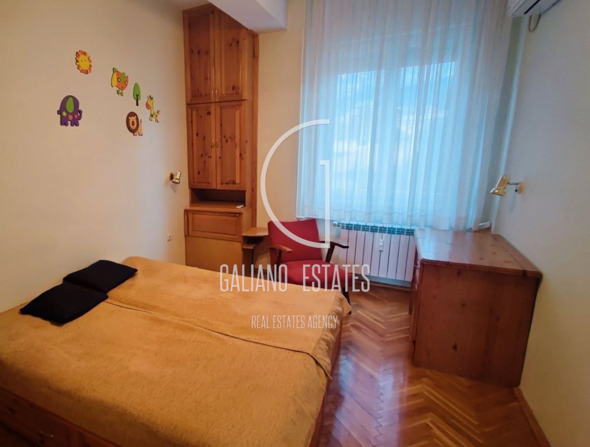 Дава под наем 3-СТАЕН град София, Център - 0