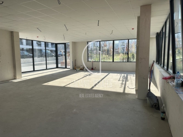 Просторно партерно помещение под наем в кв. Малинова долина - 0