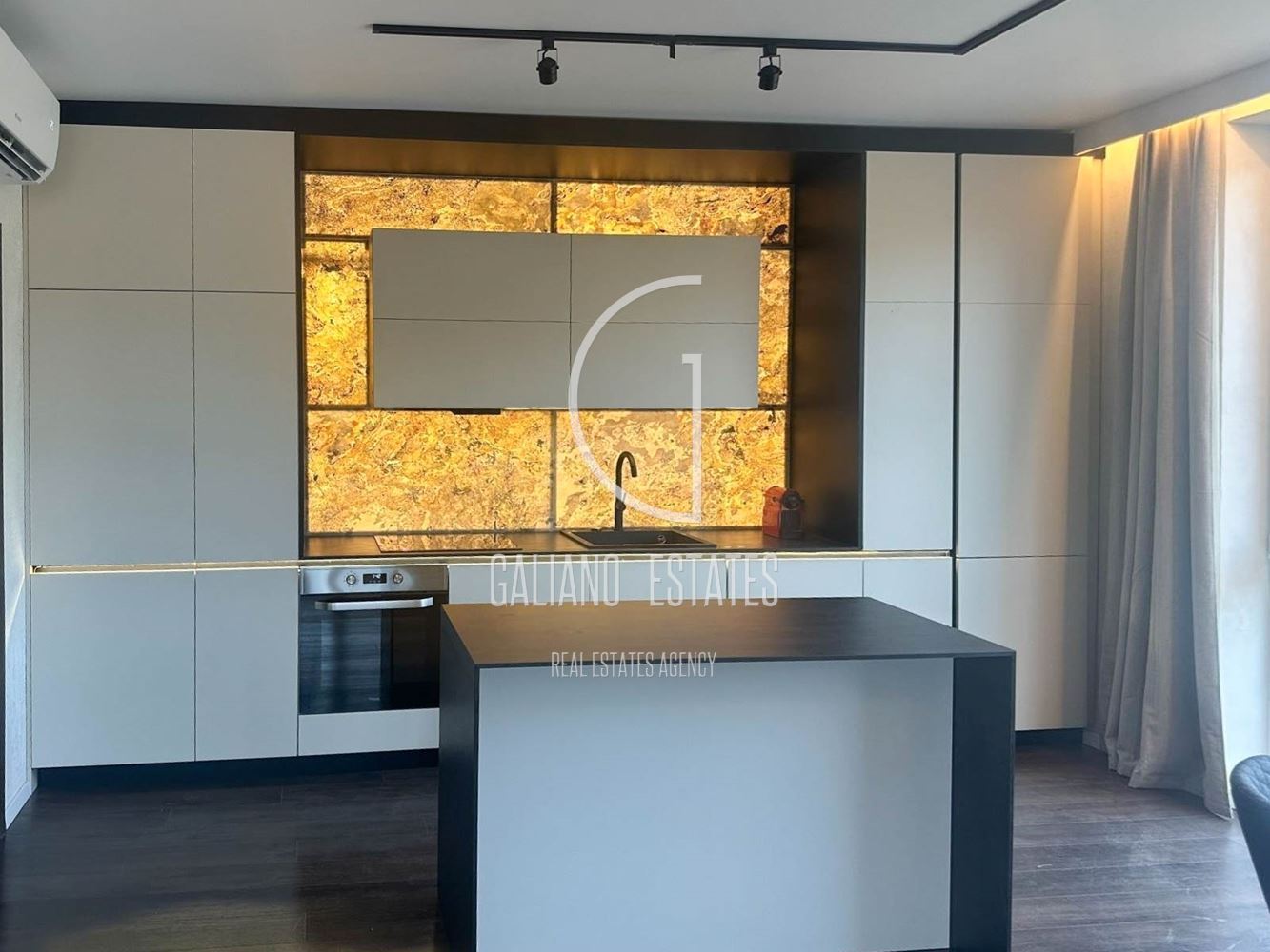 Луксозен тристаен апартамент в затворен комплекс във в.з. Малинова долина-0 Луксозен тристаен апартамент в затворен комплекс във в.з. Малинова долина - 0