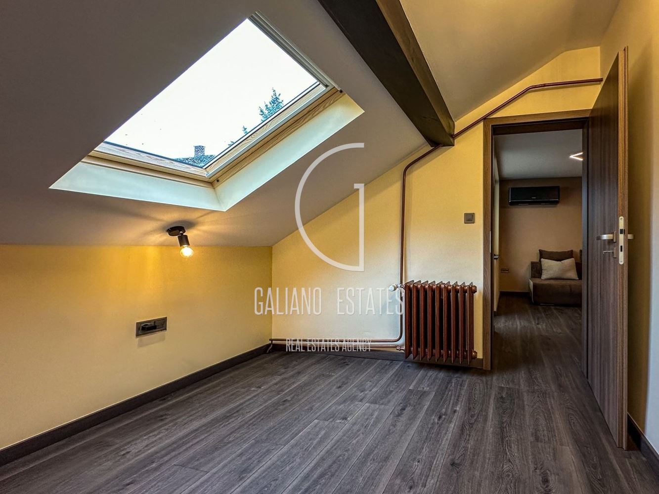 Четиристаен апартамент в кв. Изток-0 Четиристаен апартамент в кв. Изток - 0