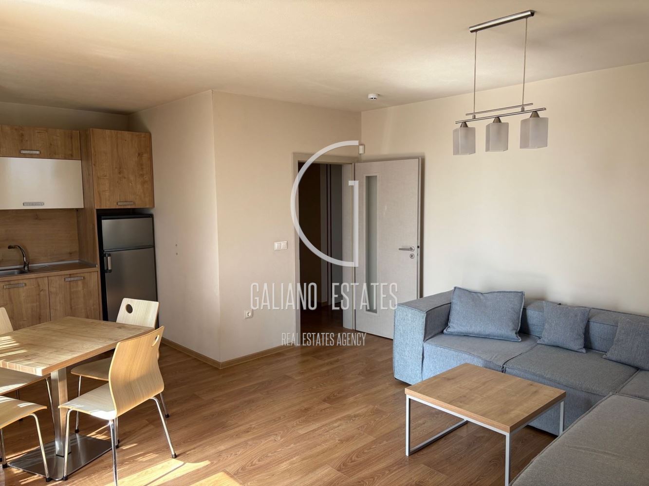 Двустаен апартамент в кв. Обеля - 0