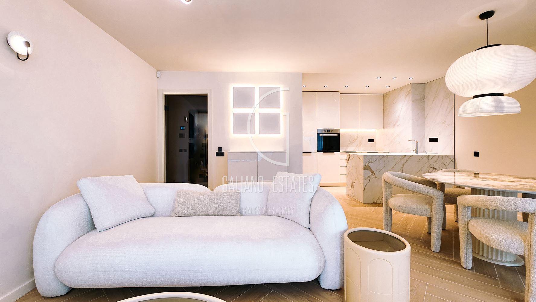 Уютен, модерен апартамент в луксозна сграда - 0