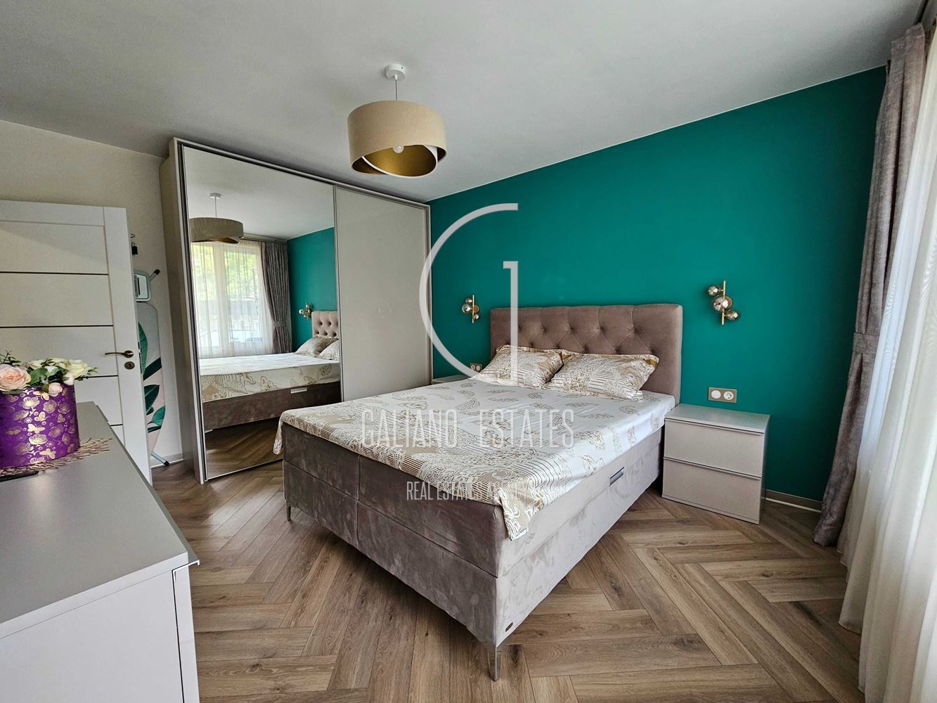 Уникален тристаен апартамент в кв. Изток - 0