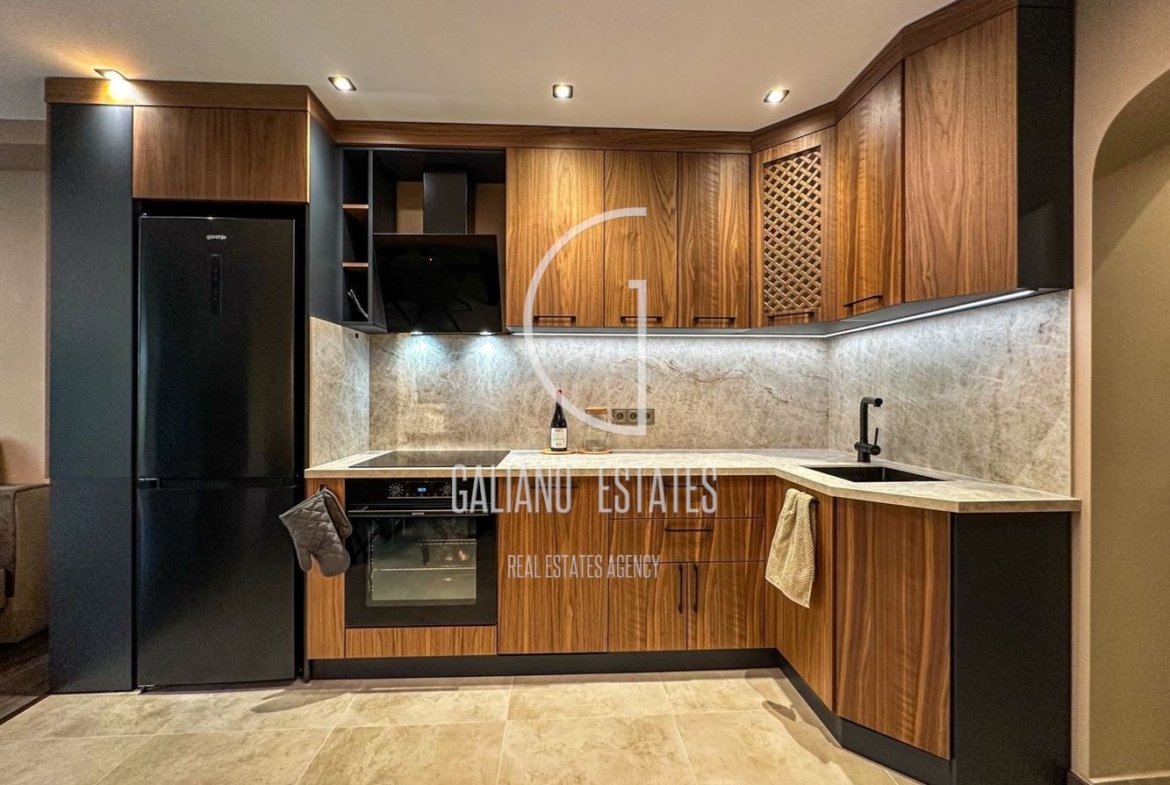 Четиристаен апартамент в кв. Изток - 0