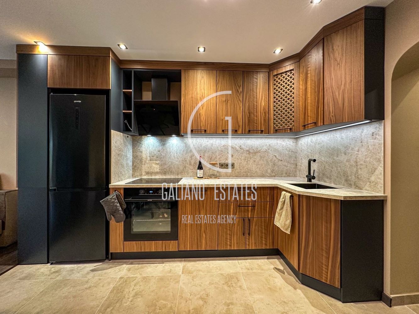 Четиристаен апартамент в кв. Изток-0 Четиристаен апартамент в кв. Изток - 0