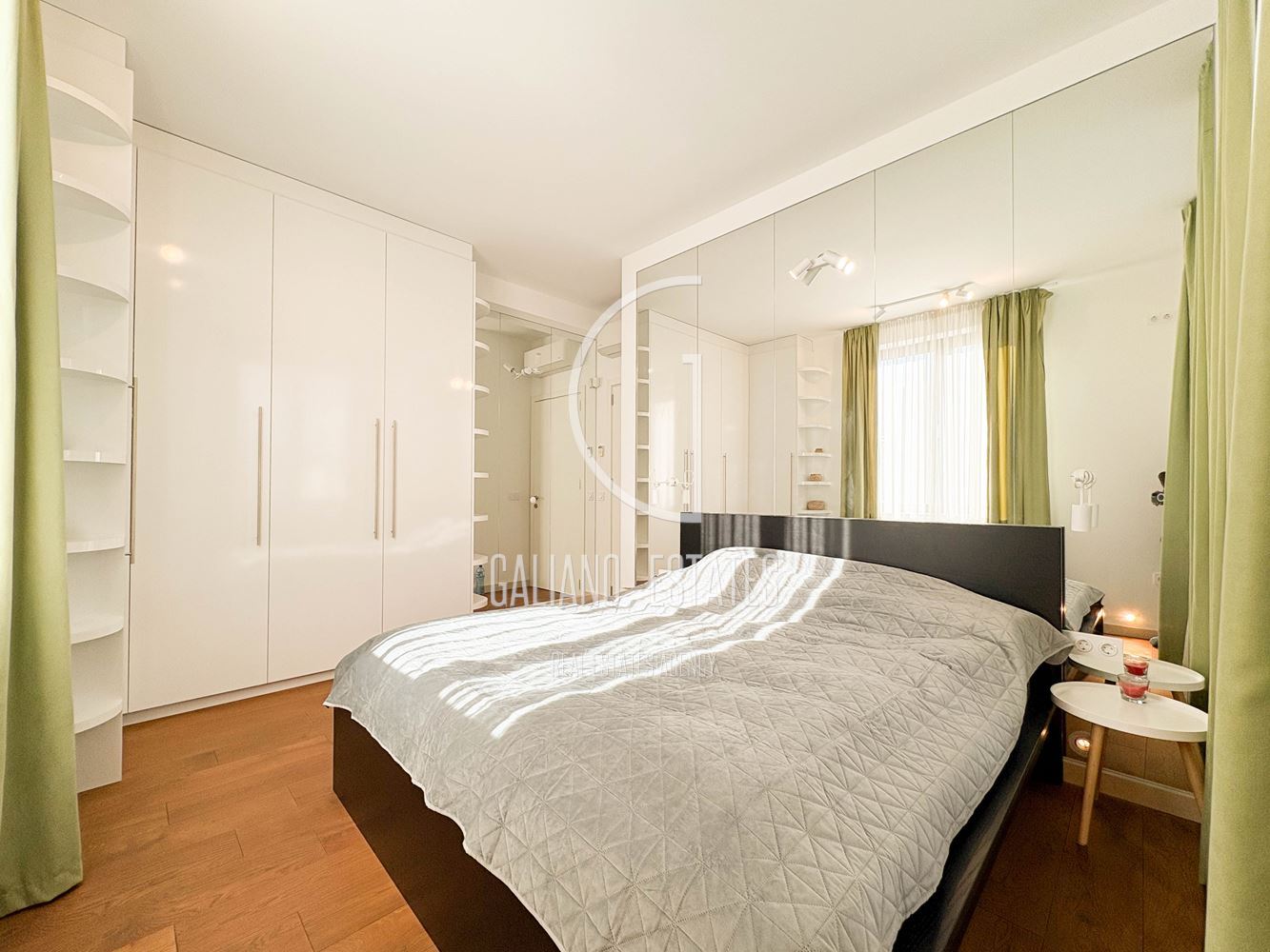 Стилен апартамент в сърцето на София - 0