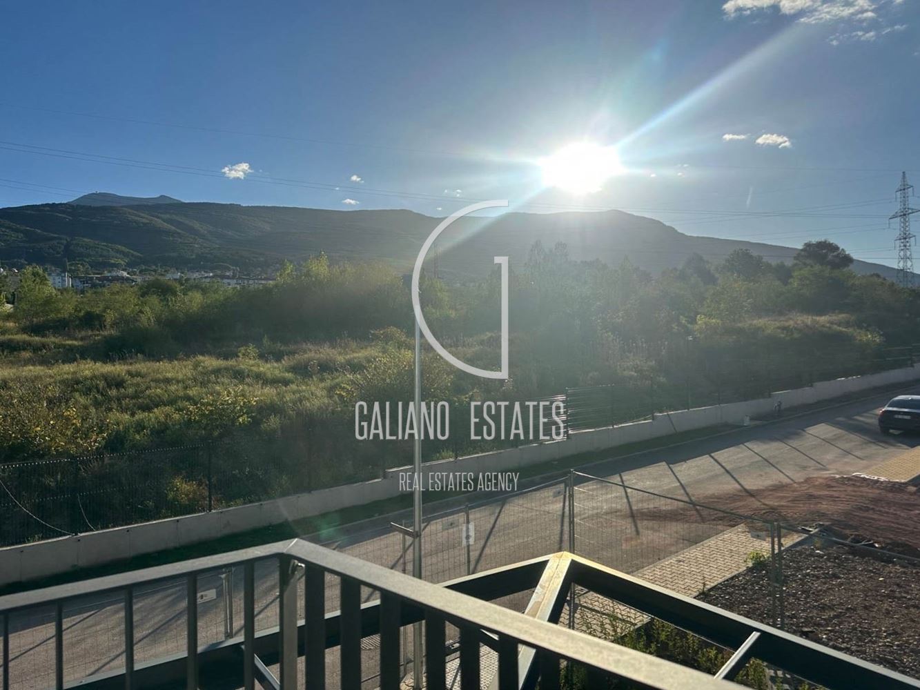 Луксозен тристаен апартамент в затворен комплекс във в.з. Малинова долина-0 Луксозен тристаен апартамент в затворен комплекс във в.з. Малинова долина - 0