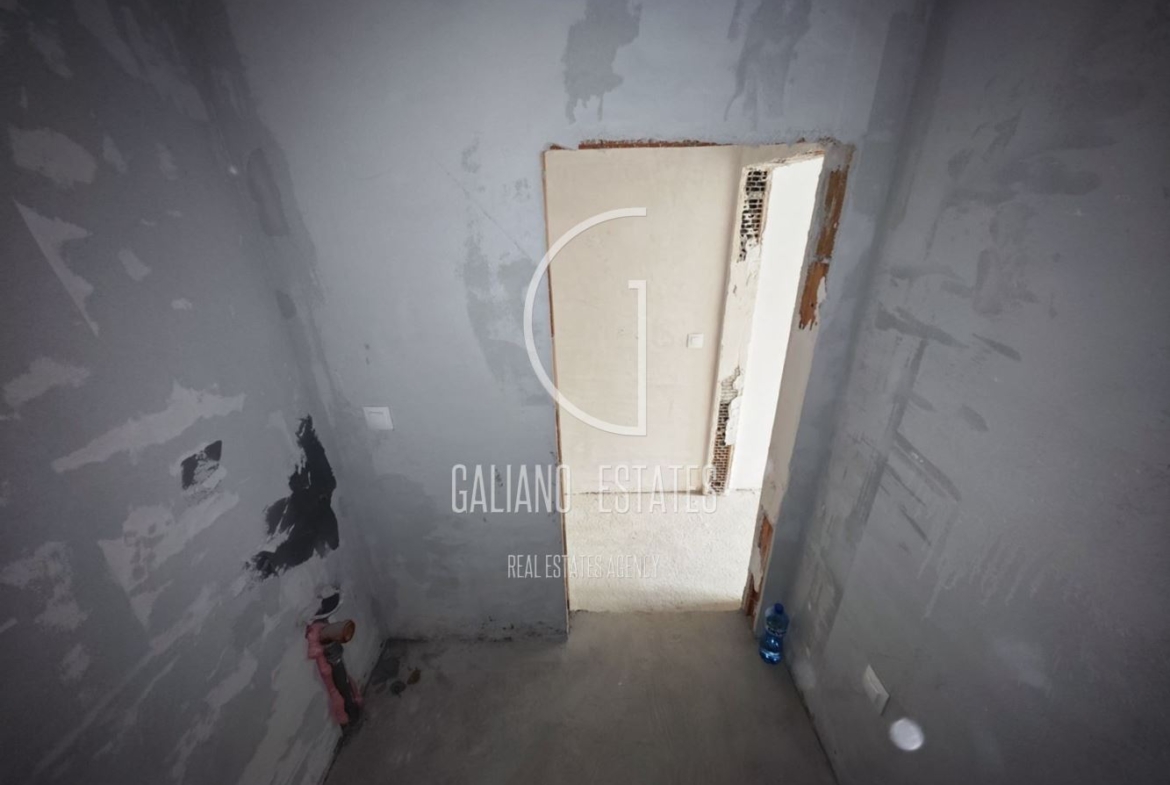 Двустаен апартамент в кв. Малинова Долина - 0