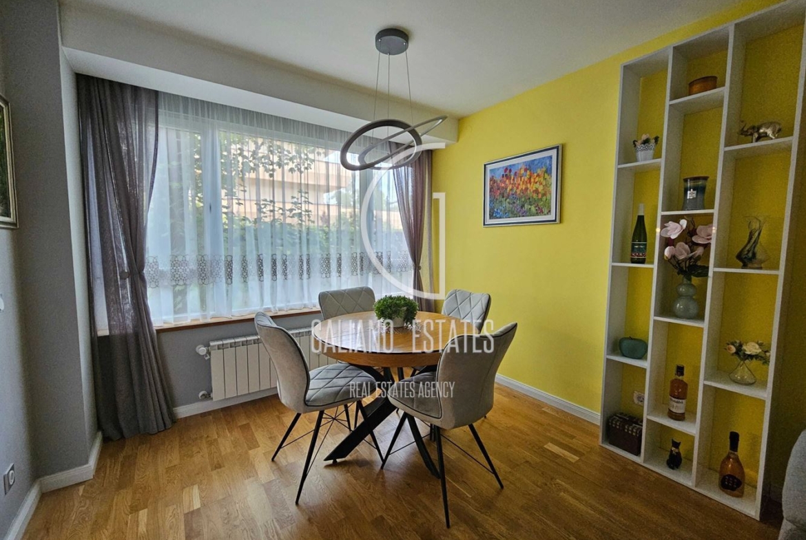 Уникален тристаен апартамент в кв. Изток - 0